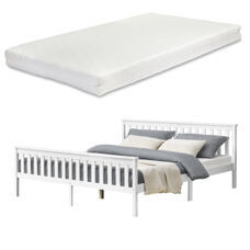 Holzbett Breda 180x200 cm Ehebett mit Kaltschaummatratze Weiss